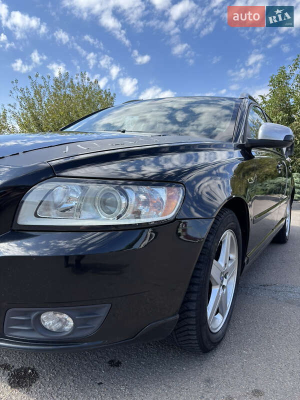 Volvo V50 2011