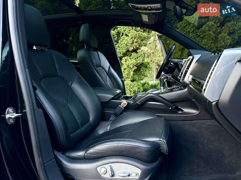 Porsche Cayenne 2015
