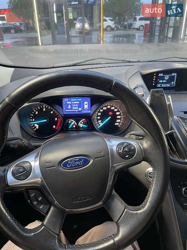 Ford Kuga 2013
