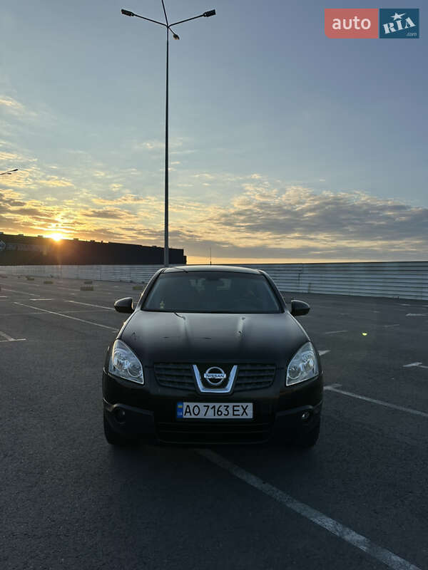Nissan-3