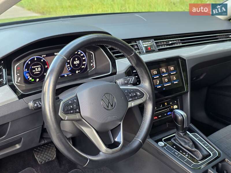 Volkswagen Passat 2022