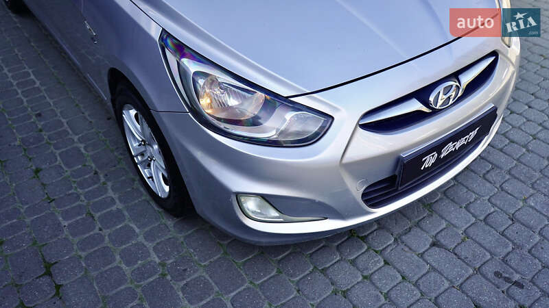 Hyundai Accent 2011
