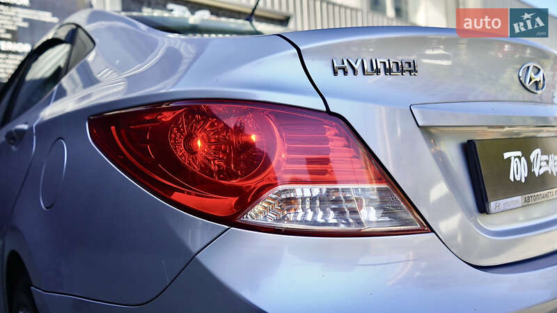 Hyundai Accent 2011