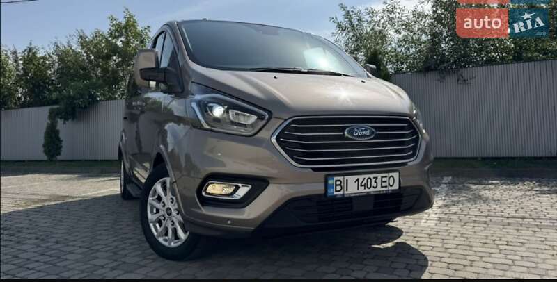 Ford Tourneo Custom 2019