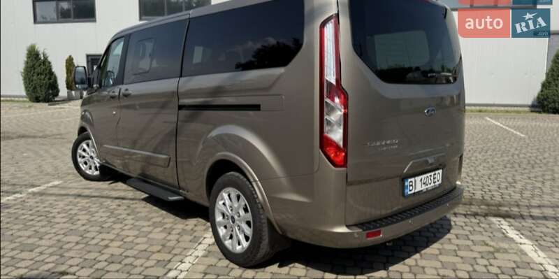 Ford Tourneo Custom 2019