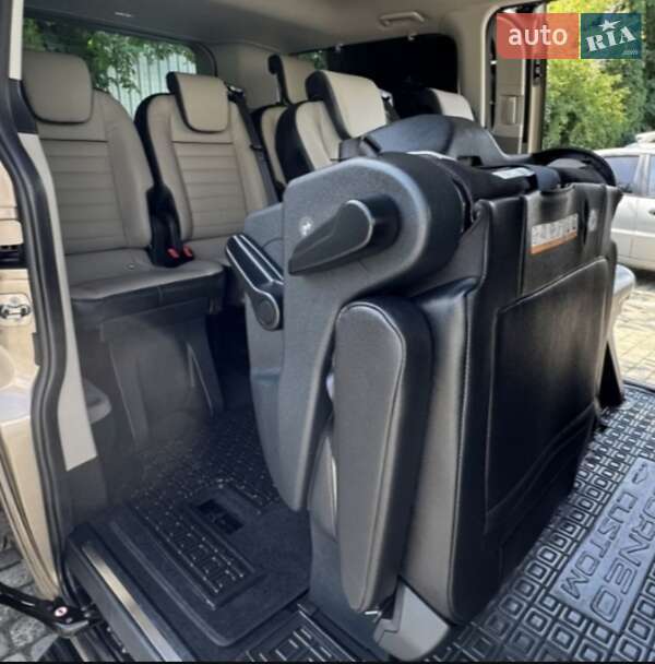 Ford Tourneo Custom 2019