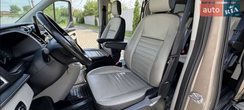 Ford Tourneo Custom 2019