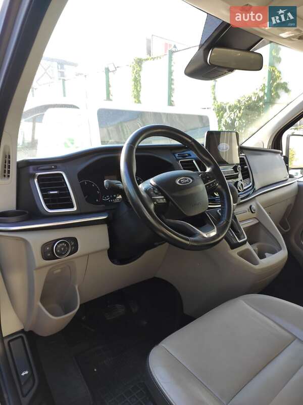 Ford Tourneo Custom 2019