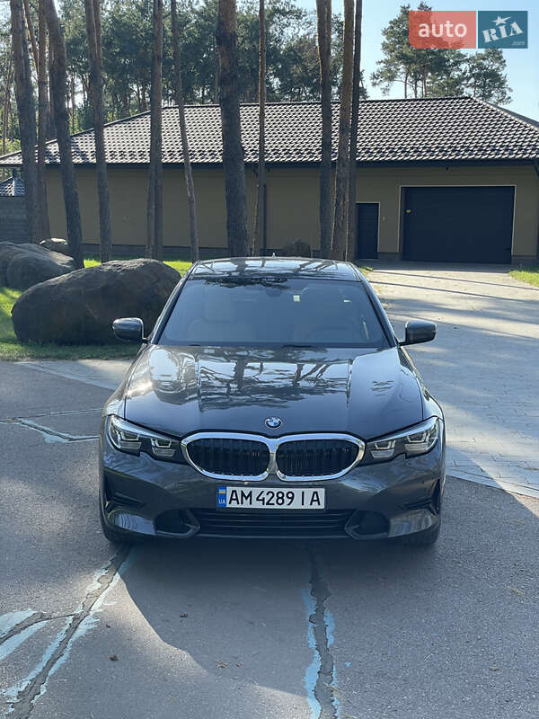 BMW 3 Series 2019