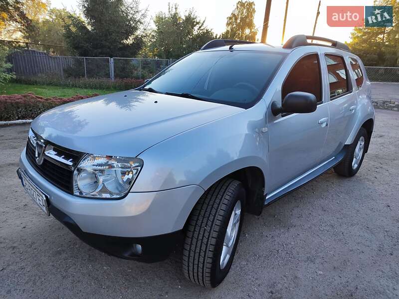 Dacia Duster 2011