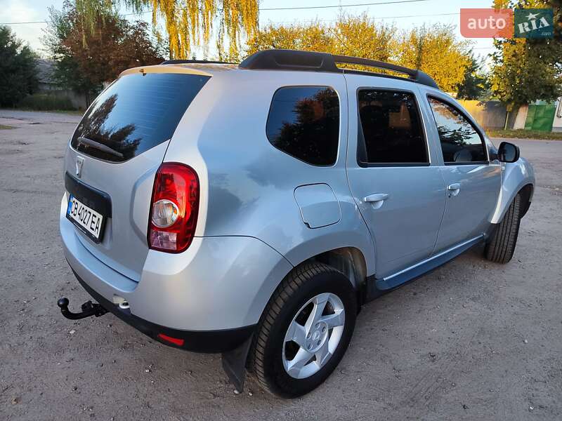 Dacia Duster 2011