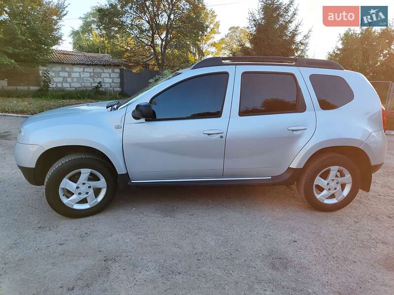 Dacia Duster 2011