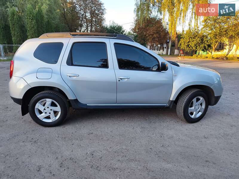 Dacia Duster 2011