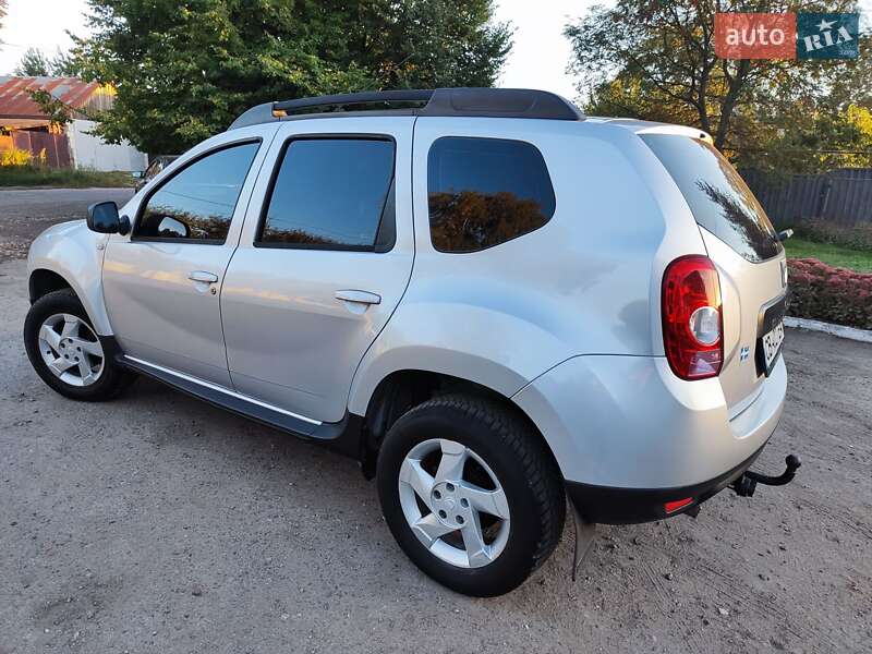 Dacia Duster 2011