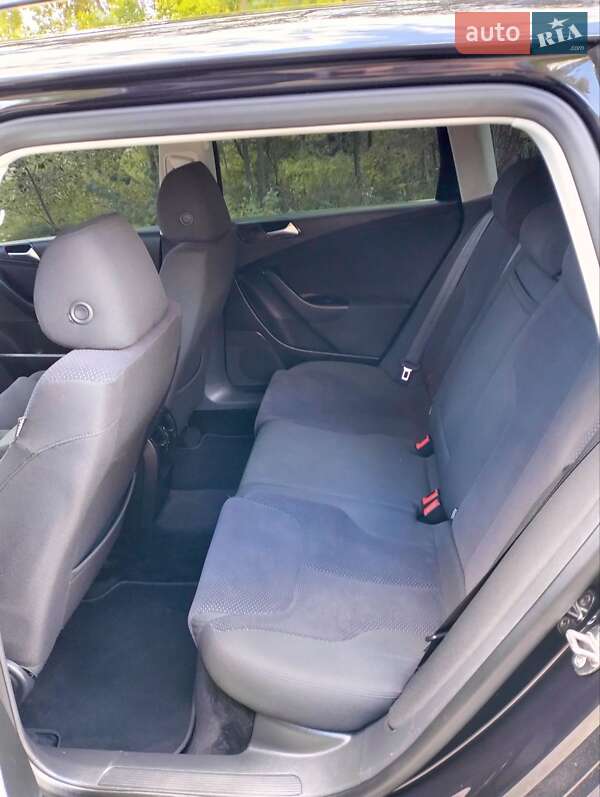 Volkswagen Passat 2010
