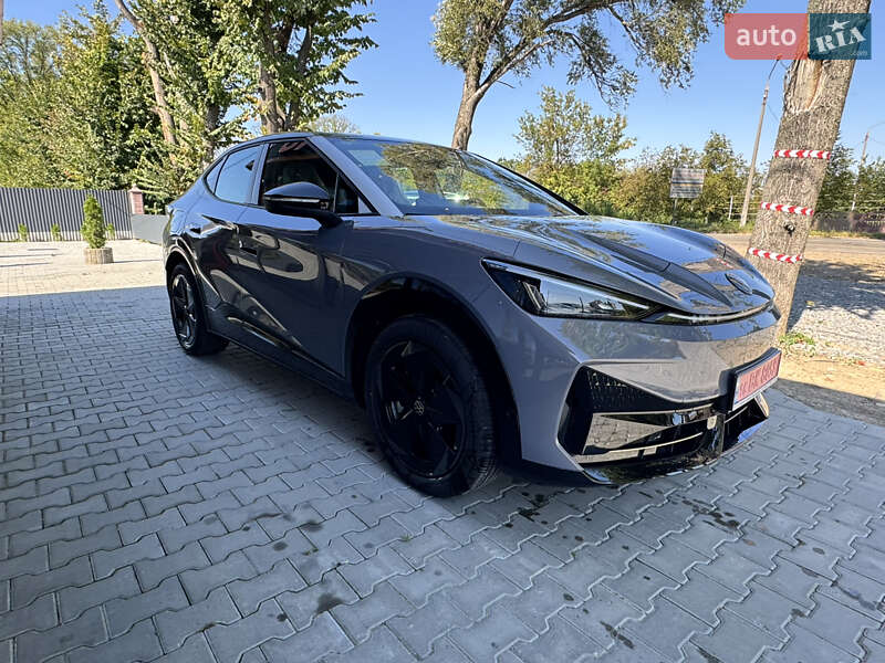 Volkswagen ID. UNYX 2024