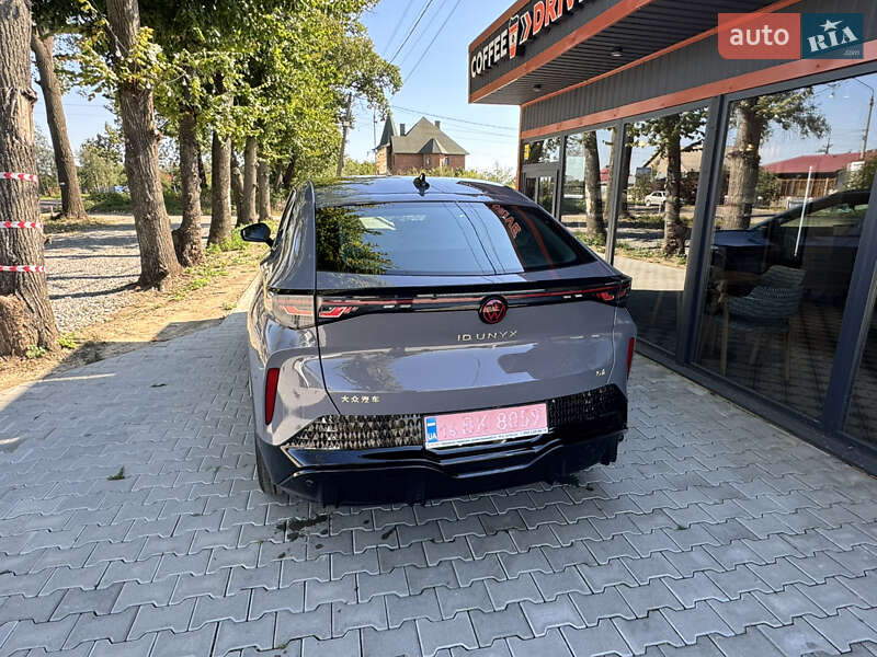 Volkswagen ID. UNYX 2024