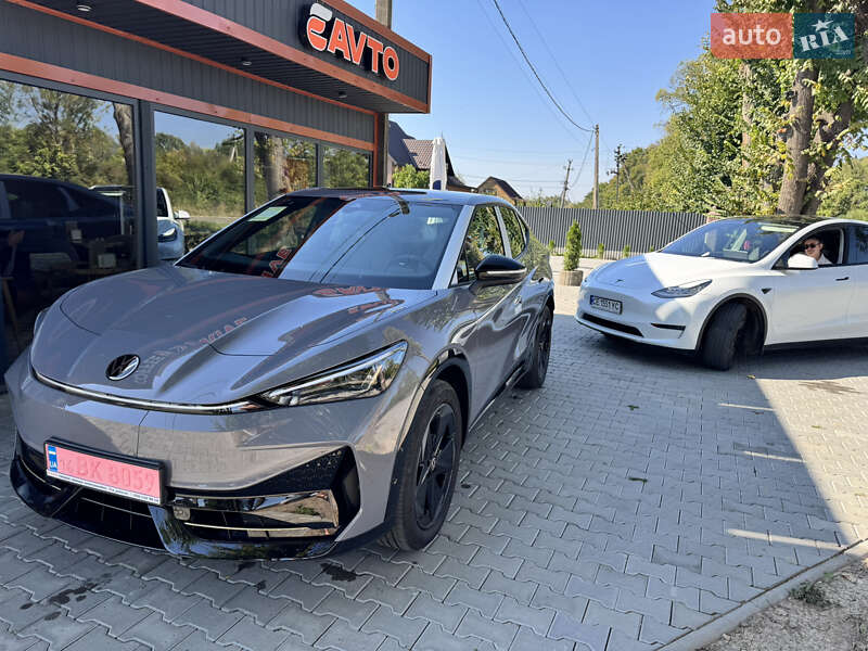 Volkswagen ID. UNYX 2024