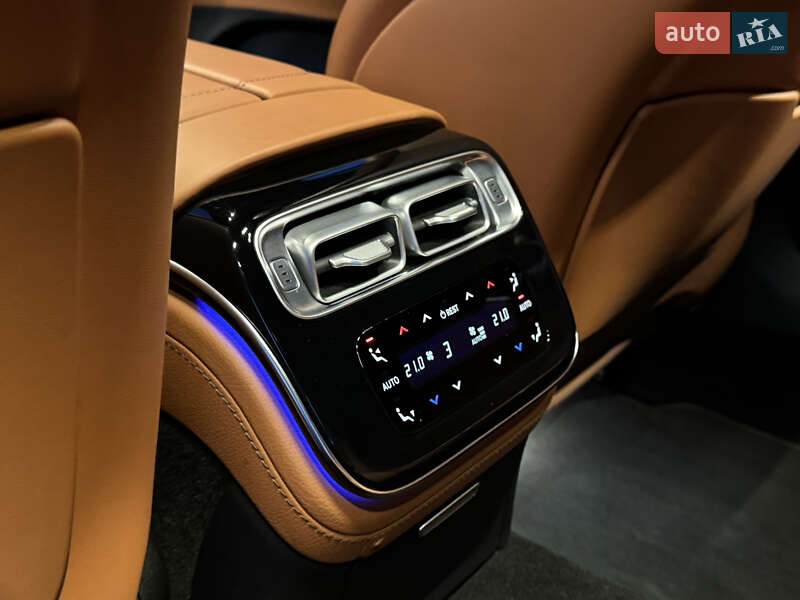 Mercedes-Benz S-Class 2021