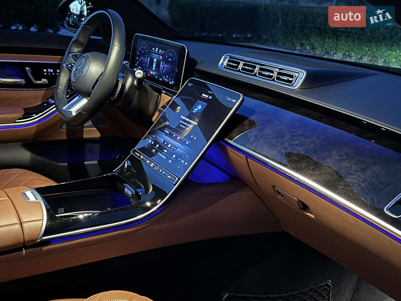 Mercedes-Benz S-Class 2021