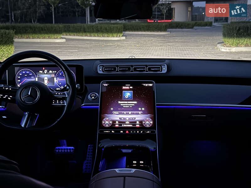 Mercedes-Benz S-Class 2021