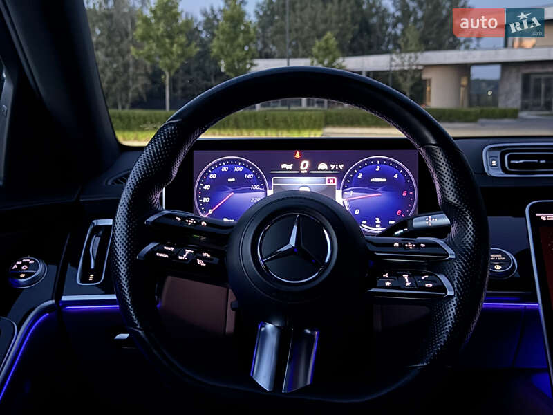 Mercedes-Benz S-Class 2021