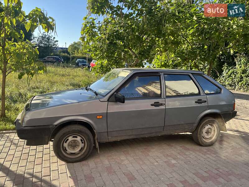 ВАЗ / Lada-2