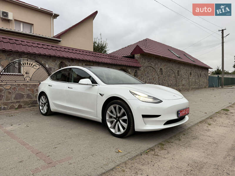 Tesla-3