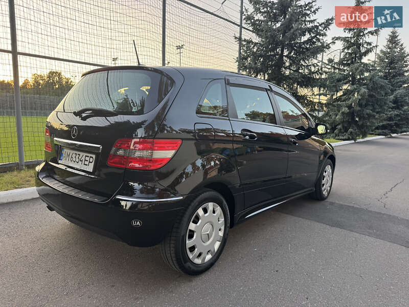 Mercedes-Benz B-Class 2009