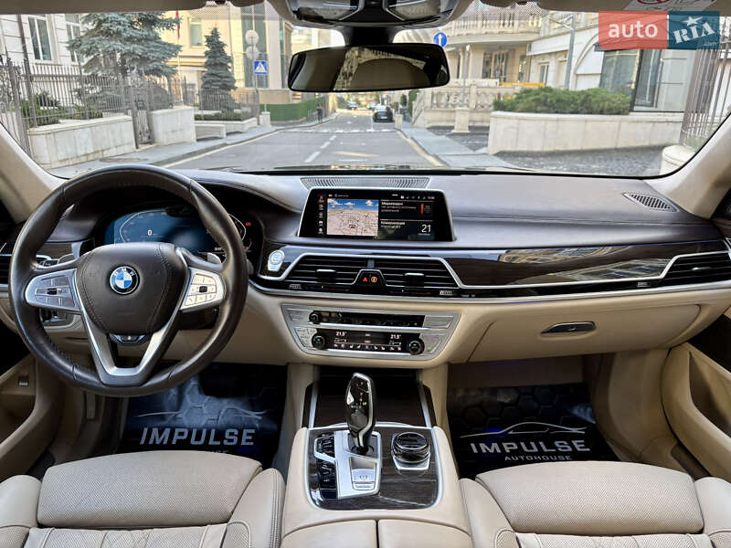 BMW 7 Series 2019
