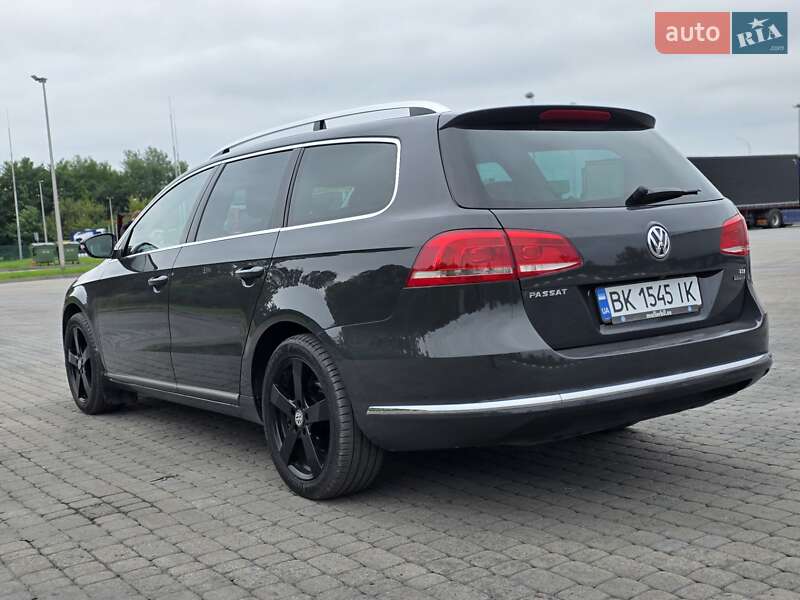 Volkswagen Passat 2011