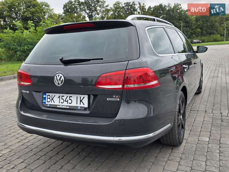 Volkswagen Passat 2011