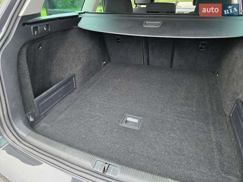 Volkswagen Passat 2011