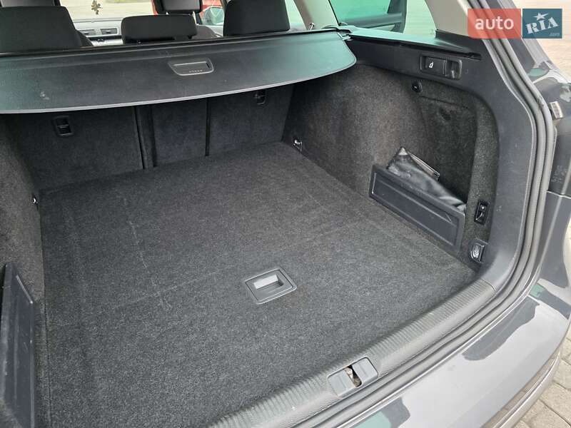 Volkswagen Passat 2011