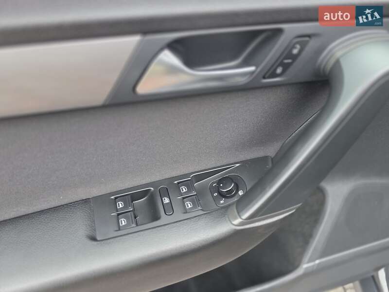 Volkswagen Passat 2011