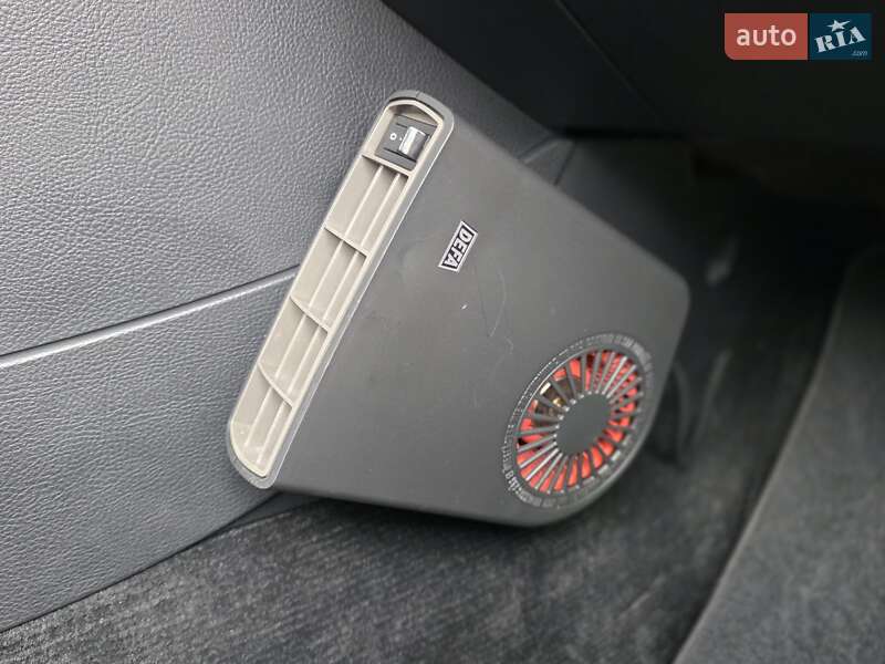 Volkswagen Passat 2011