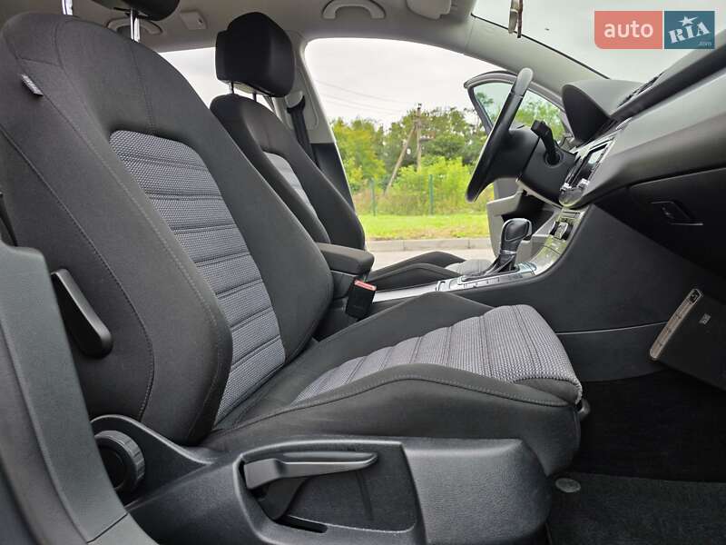 Volkswagen Passat 2011