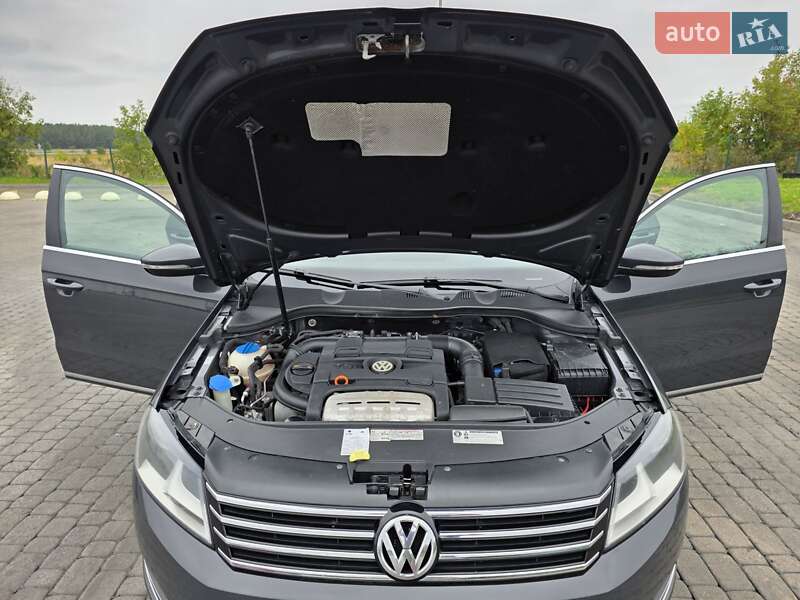 Volkswagen Passat 2011