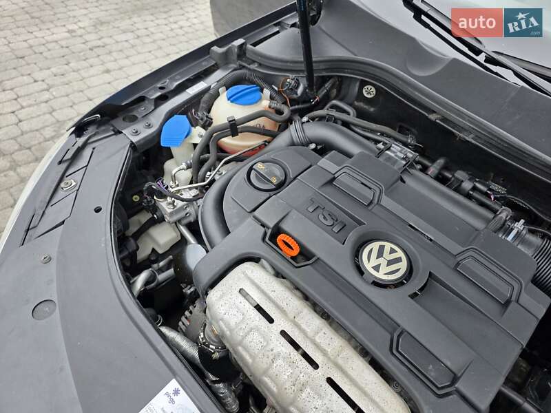 Volkswagen Passat 2011