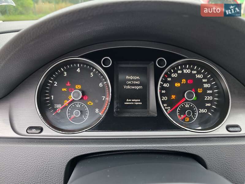 Volkswagen Passat 2011