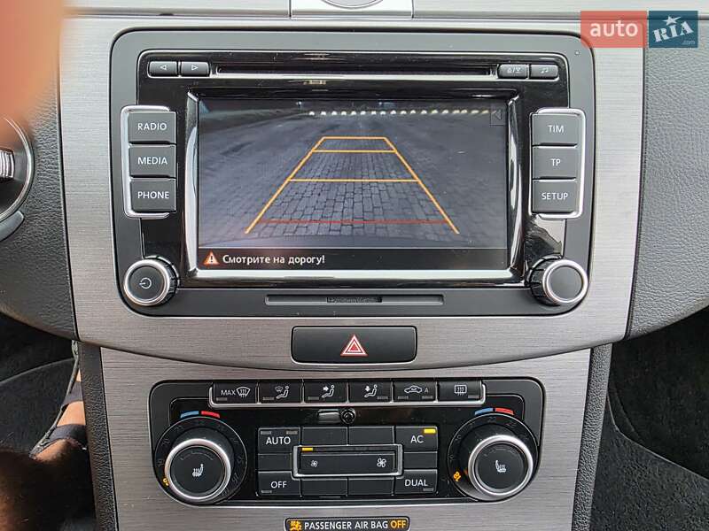 Volkswagen Passat 2011