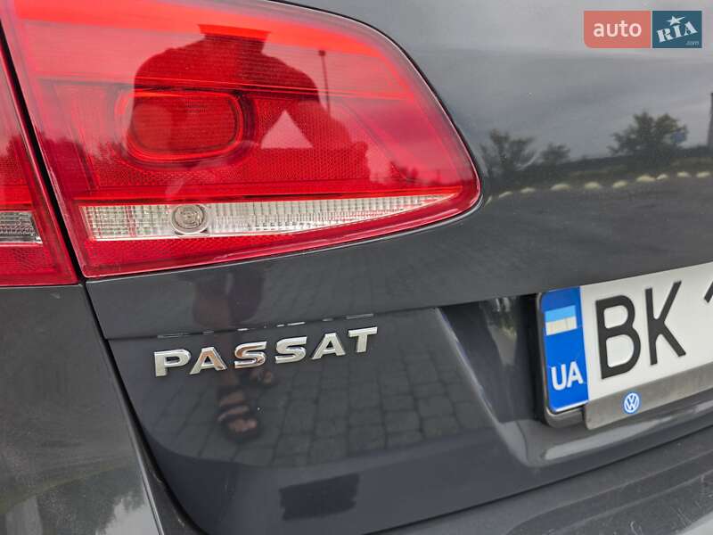 Volkswagen Passat 2011