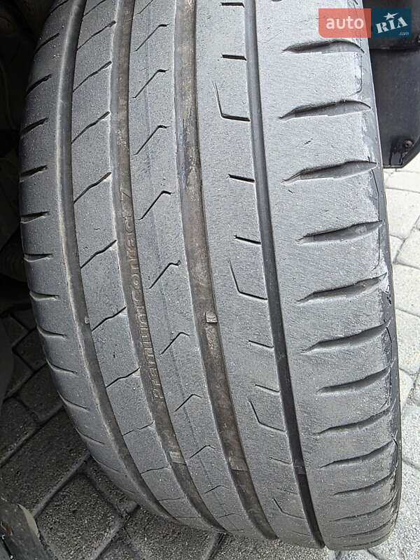 Volkswagen Passat 2011