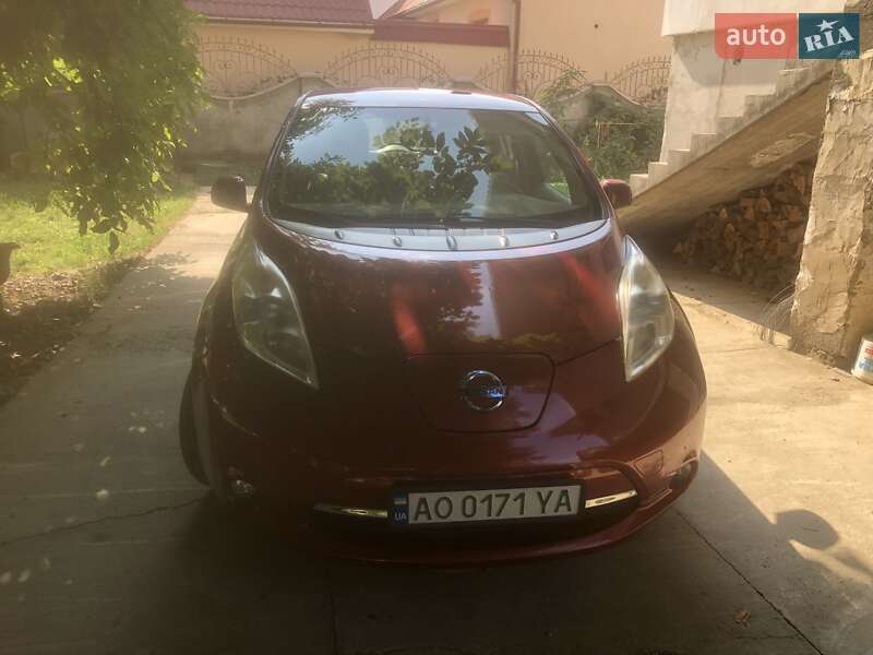 Nissan Leaf 2011