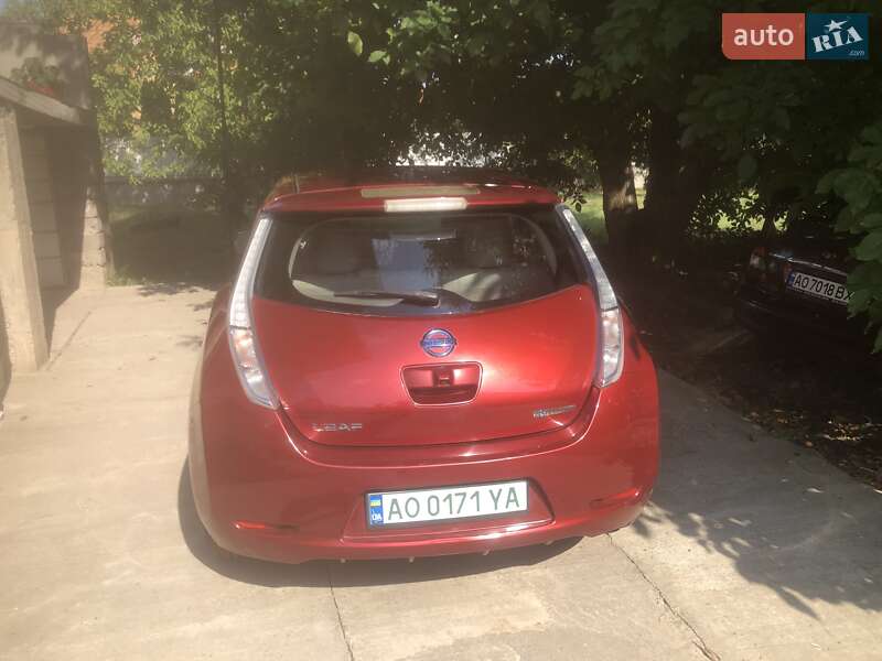 Nissan Leaf 2011