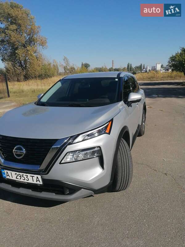 Nissan-8