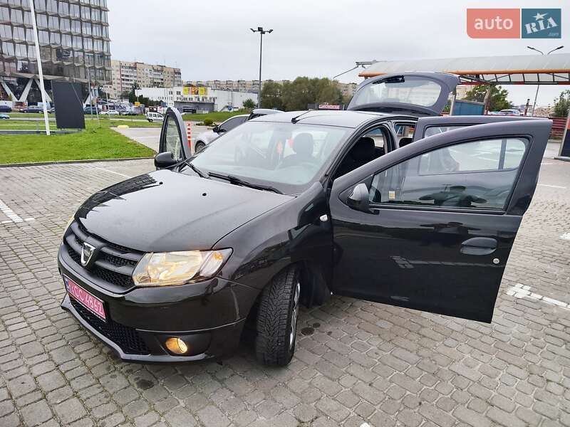 Dacia Sandero 2015
