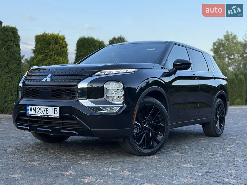 Mitsubishi Outlander 2024