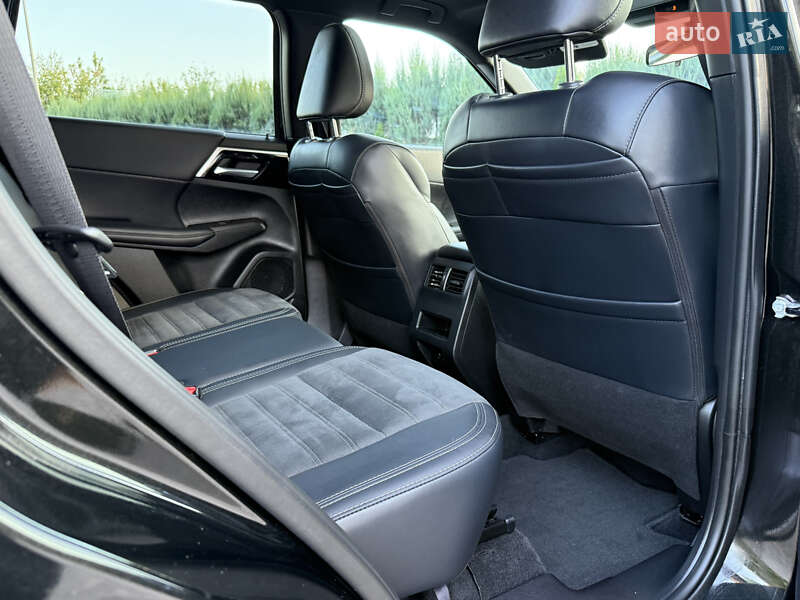 Mitsubishi Outlander 2024