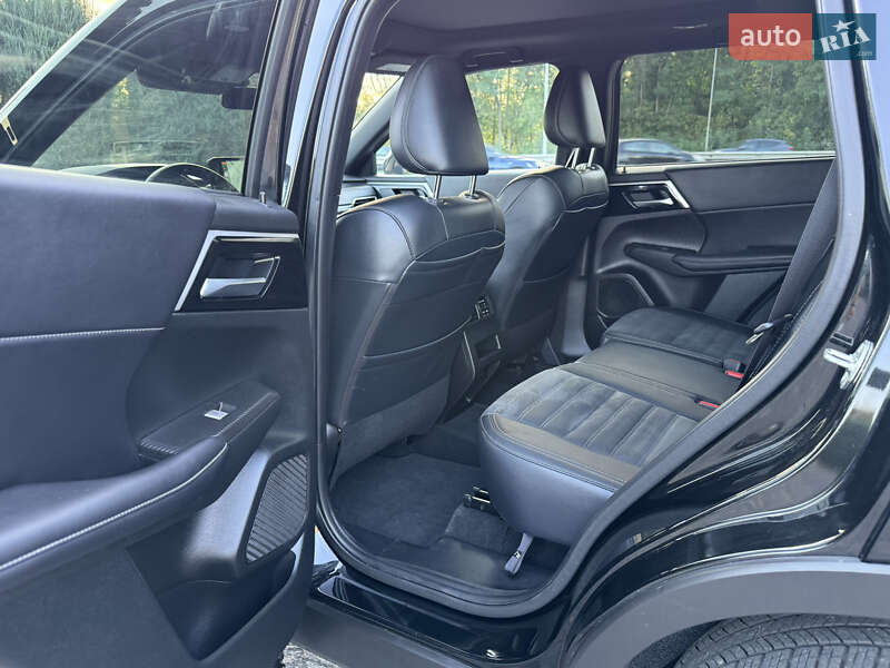 Mitsubishi Outlander 2024